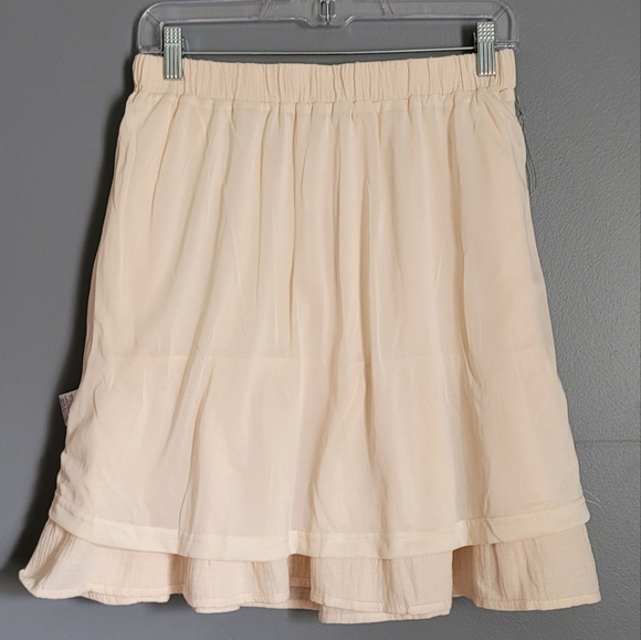 Shop Style Your Senses 100% Cotton Cream Skirt. Size M - Picture 4 of 6